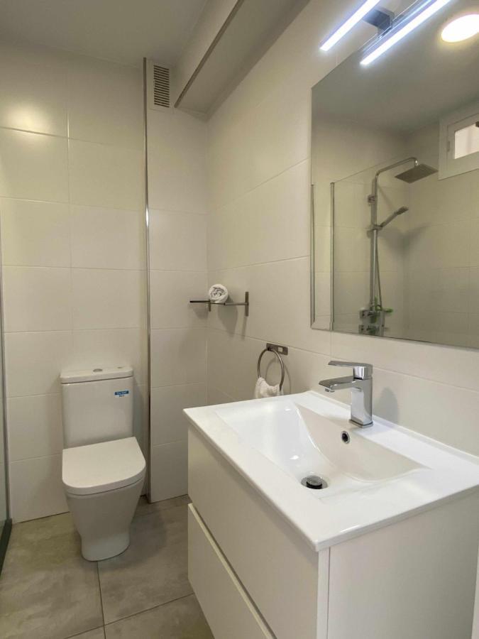 Apartamento 2 Habitaciones Frontal Al Mar 3 Торре-дель-Мар Екстер'єр фото