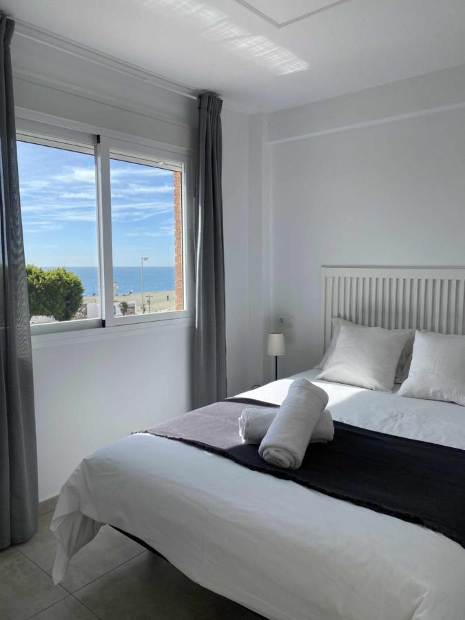 Apartamento 2 Habitaciones Frontal Al Mar 3 Торре-дель-Мар Екстер'єр фото